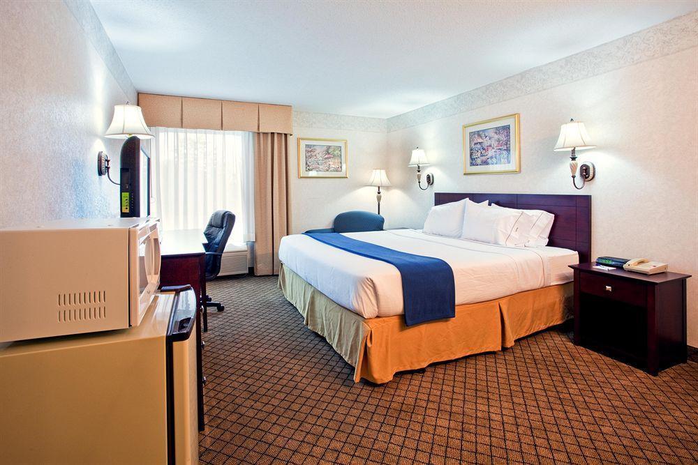 Holiday Inn Express Dillard Habitación foto
